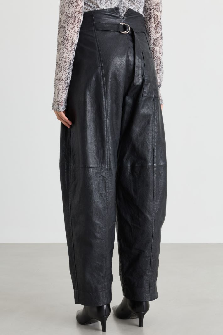 Pantalone barrel con cut-out posteriore - NERO - Intrend - 4