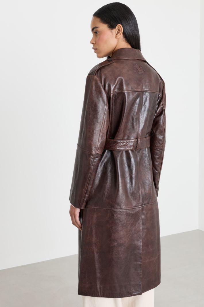 Glossy Belted Trench Coat - BROWN - Intrend - 4