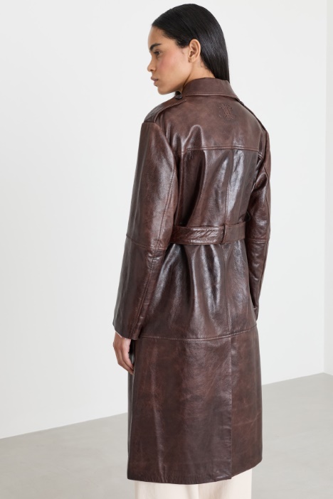 Trench in pelle glossy con cintura