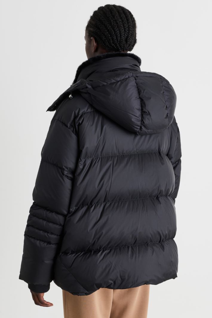 Piumino oversize con cappuccio - NERO - Intrend - 4