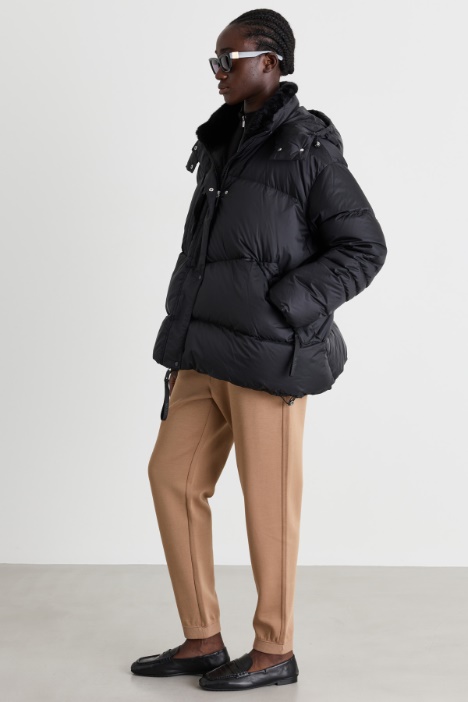 Piumino oversize con cappuccio - Intrend