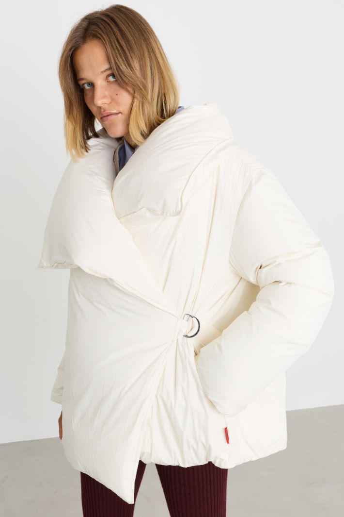 Oversized wrap padded jacket - WHITE - Intrend - 2