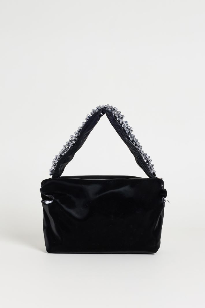 Clutch con bordado joya - NEGRO - Intrend