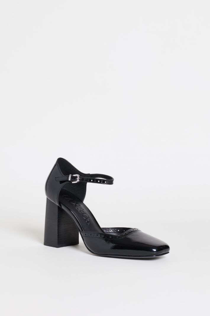 Laminated leather Mary Janes - BLACK - Intrend - 2