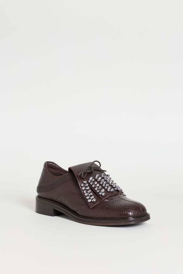 Zapatos brogue de piel con fleco joya - MARRÓN - Intrend - 2