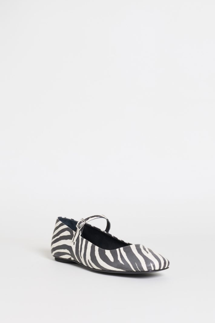 Zebra-print ballet flats - WHITE BLACK - Intrend - 2