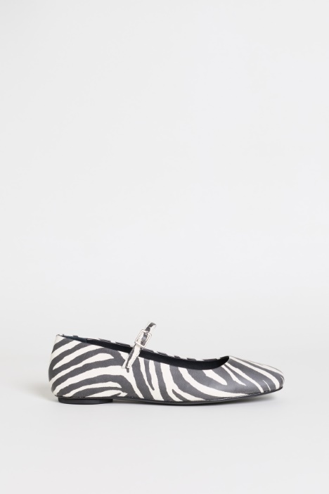Zebra-print ballet flats - Intrend