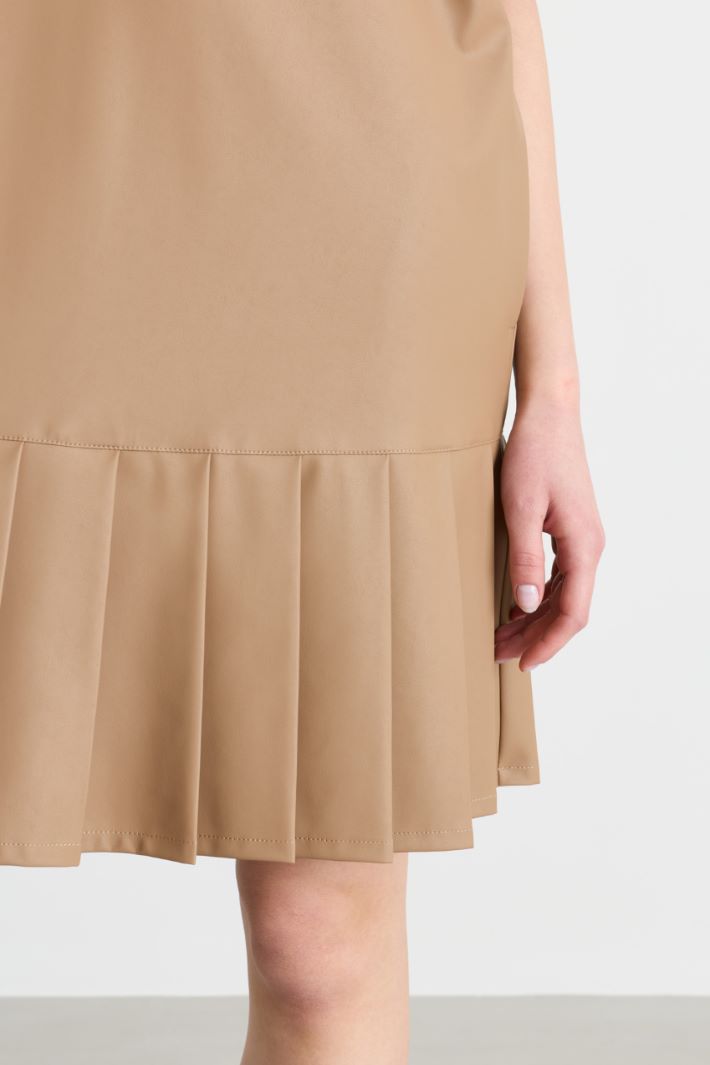 Pleated-flounce dress - CAMEL - Intrend - 3