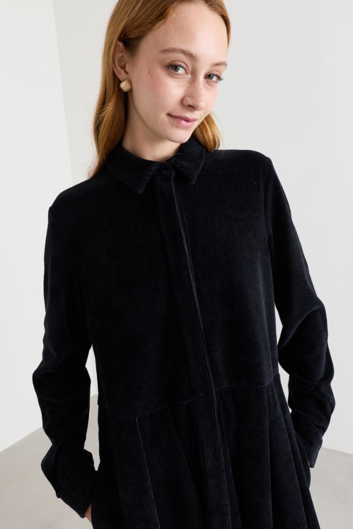 Corduroy shirt dress - BLACK - Intrend - 3