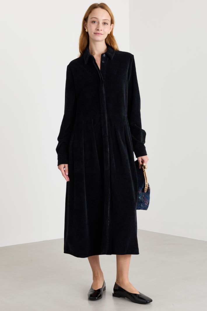 Corduroy shirt dress - BLACK - Intrend