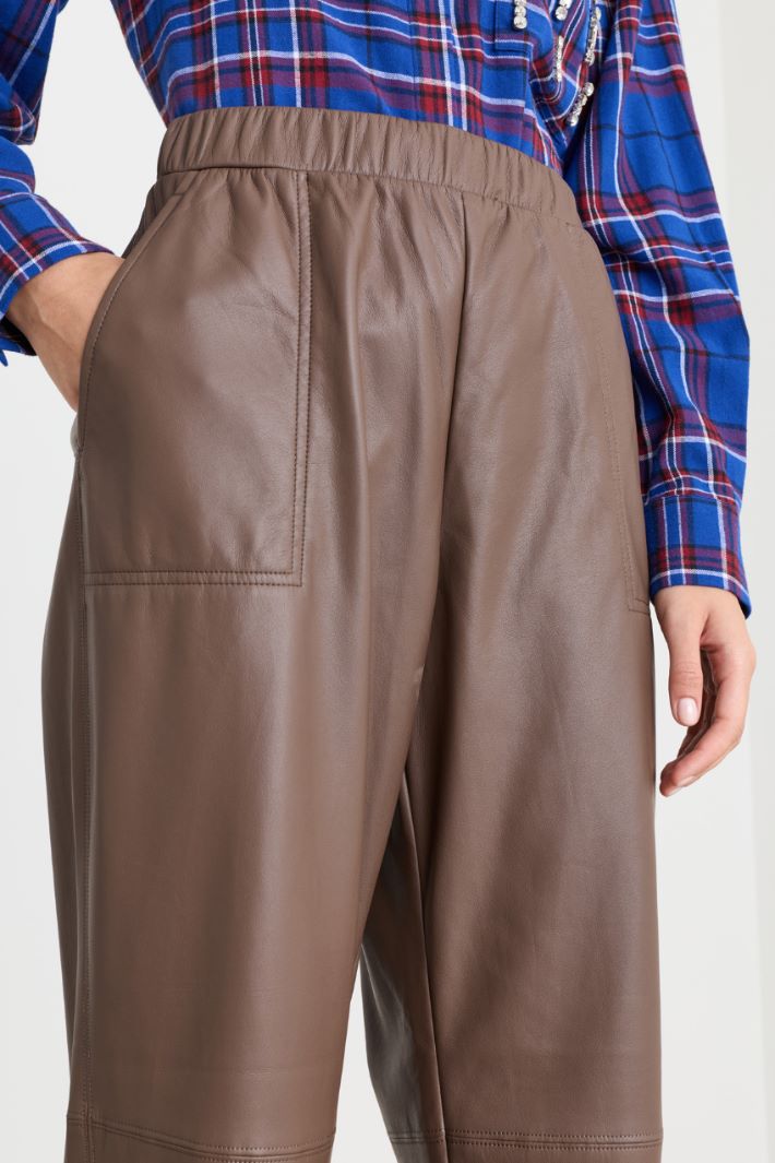 Pantalon in jersey spalmato - MARRONE - Intrend - 3