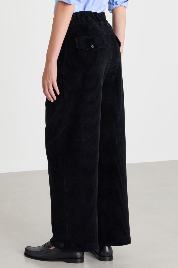 Straight Corduroy Trousers - BLACK - Intrend - 4