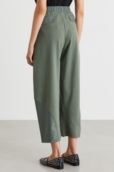 Joggers cropped in jersey di lana con inserti