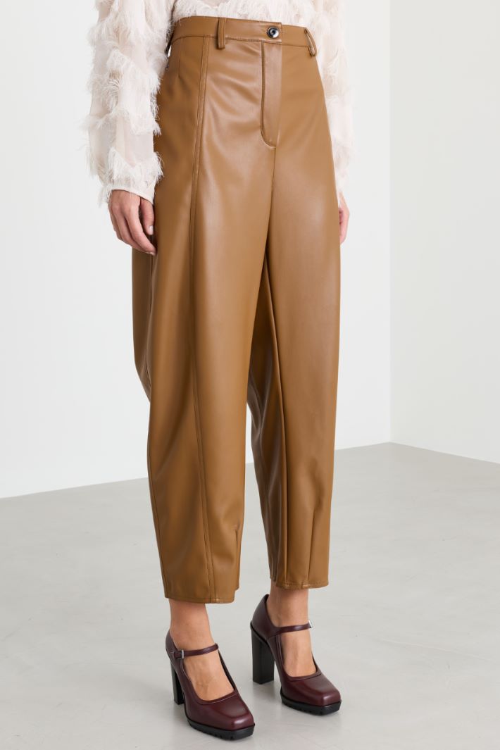 Coated jersey barrel-leg trousers - BROWN - Intrend - 2
