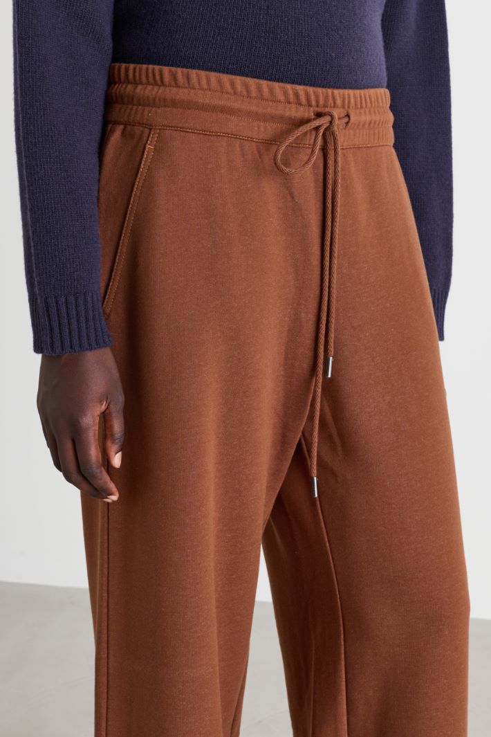 Pantalone jogger in felpa - MARRONE - Intrend - 3