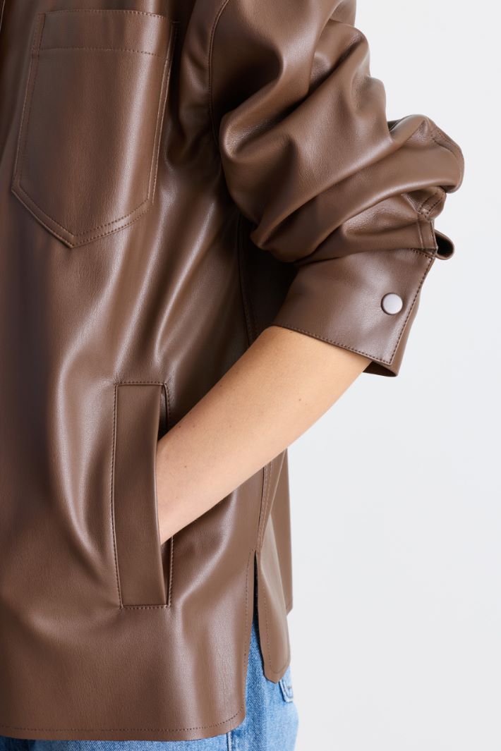 Giacca camicia in jersey spalmato - MARRONE - Intrend - 3