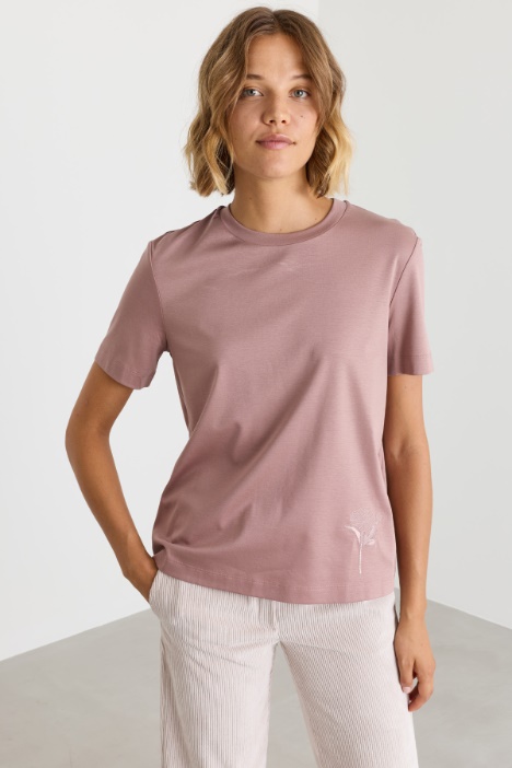 Embroidered T-shirt - Intrend