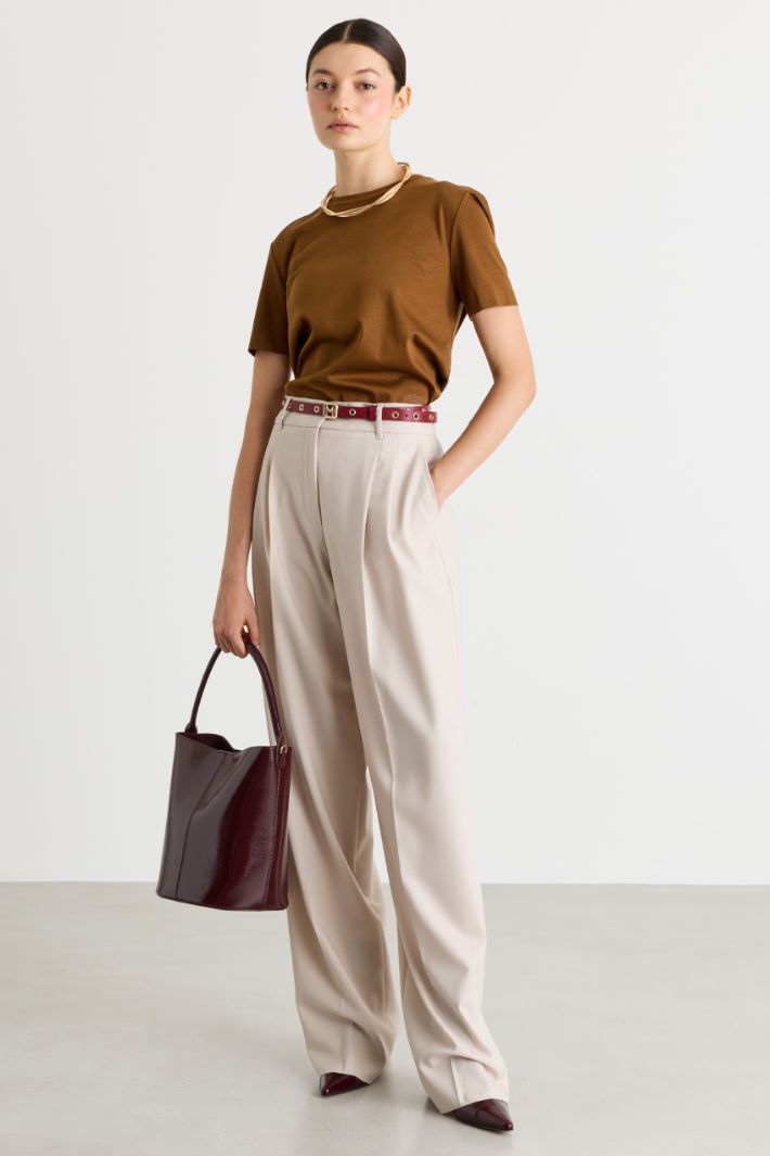Embroidered T-shirt - BROWN - Intrend