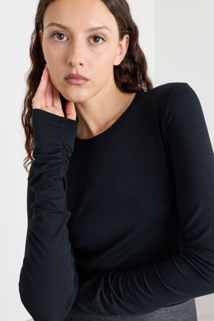 T-shirt con drappeggi - NERO - Intrend - 3