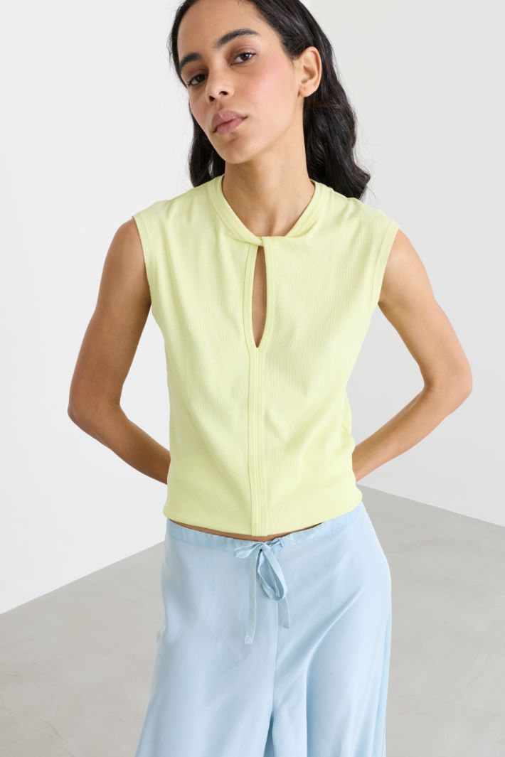 Top cut-out a costine - GIALLO - Intrend - 2