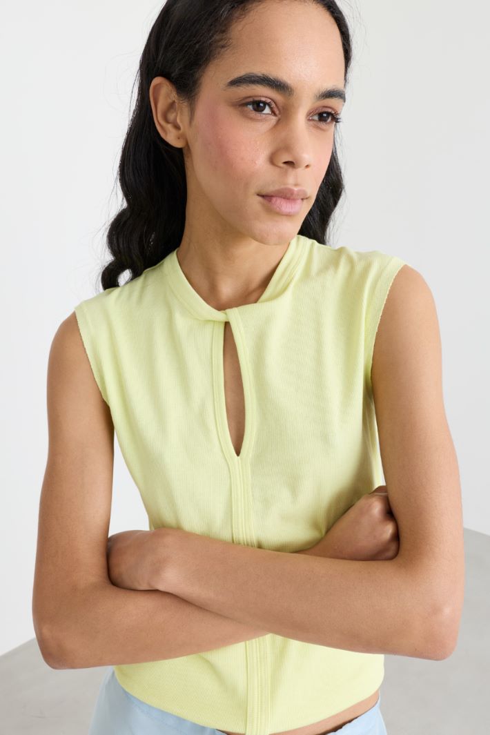 Top cut-out a costine - GIALLO - Intrend - 3