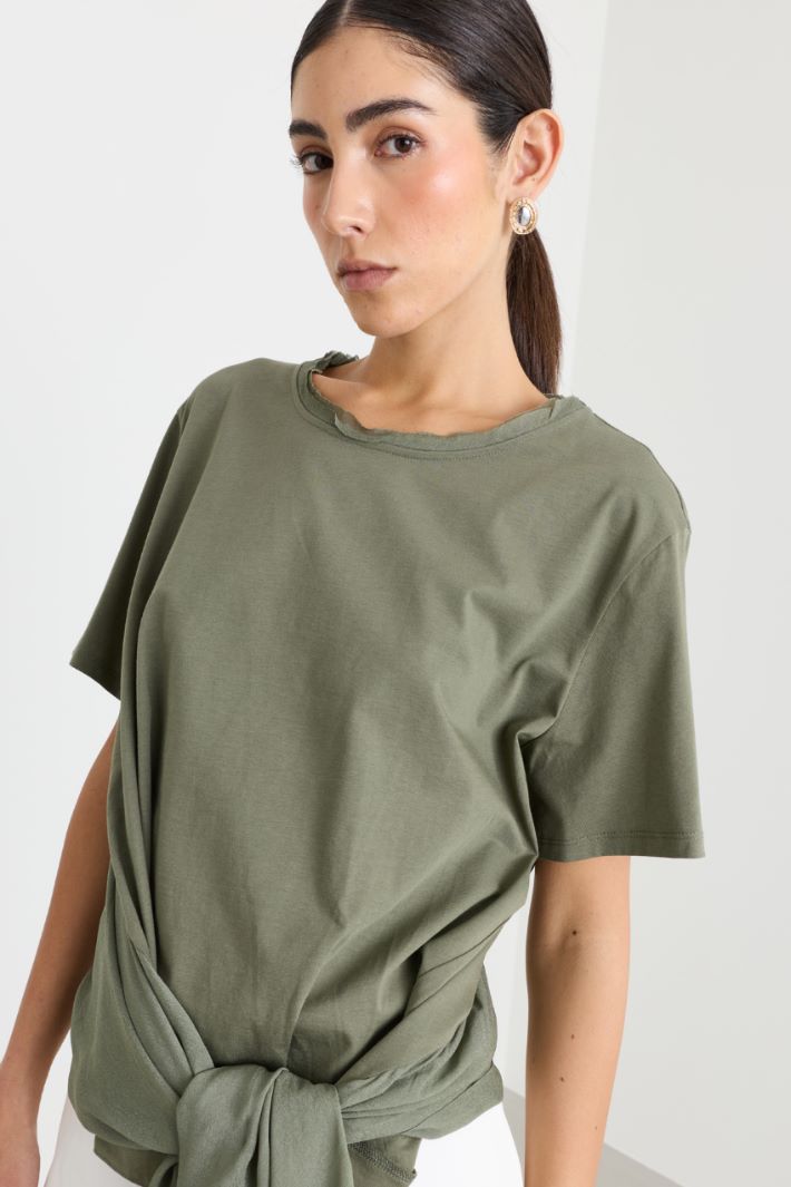 T-shirt con dettaglio a nodo - VERDE - Intrend - 3