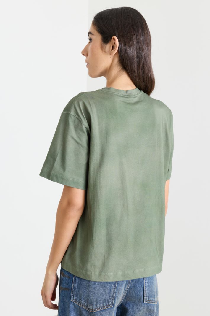 T-shirt con maxi fiori - VERDE - Intrend - 4