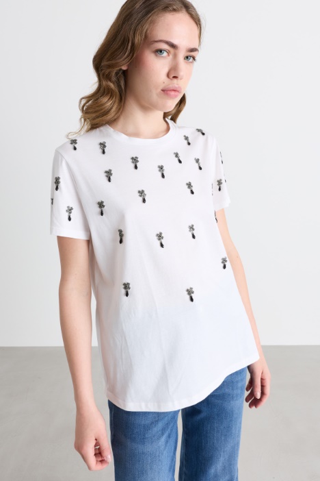 Embroidered T-shirt - Intrend
