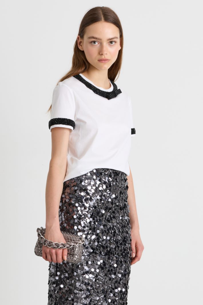 T-shirt con ricami - BIANCO NERO - Intrend - 2