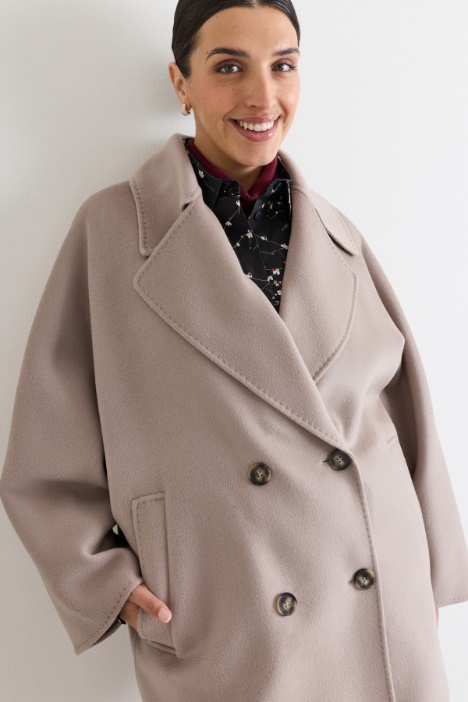 Cappotto in double di lana con maxi rever
