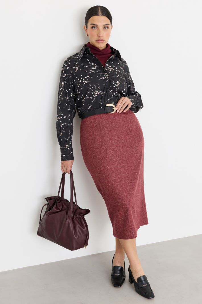 Pencil Skirt with an Adjustable Slit - RED - Intrend