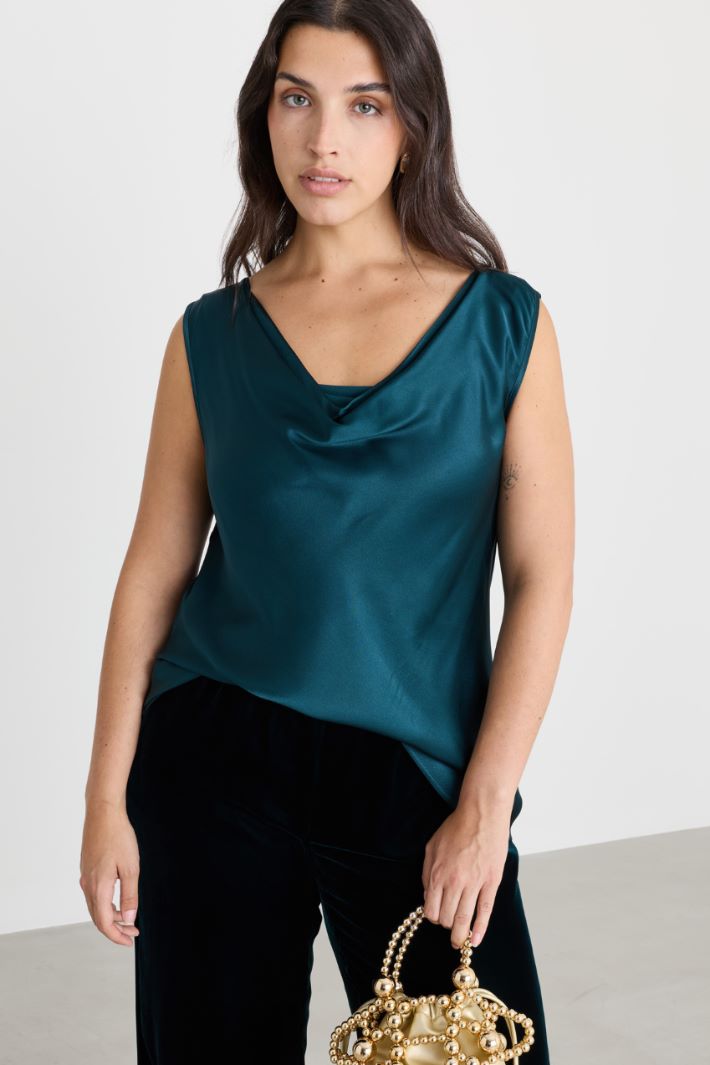 Top con collo morbido drappeggiato - VERDE - Intrend - 2