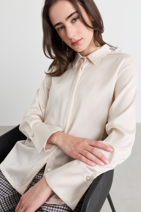 Blusa in raso