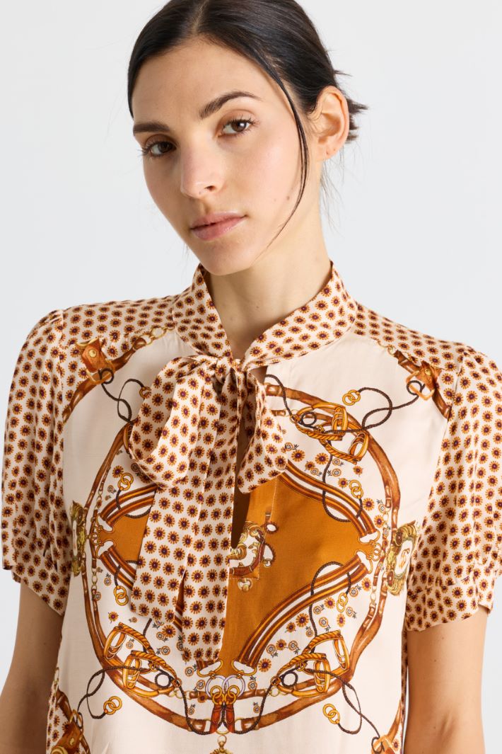Blusa stampata con collo a foulard - ARANCIONE - Intrend - 3