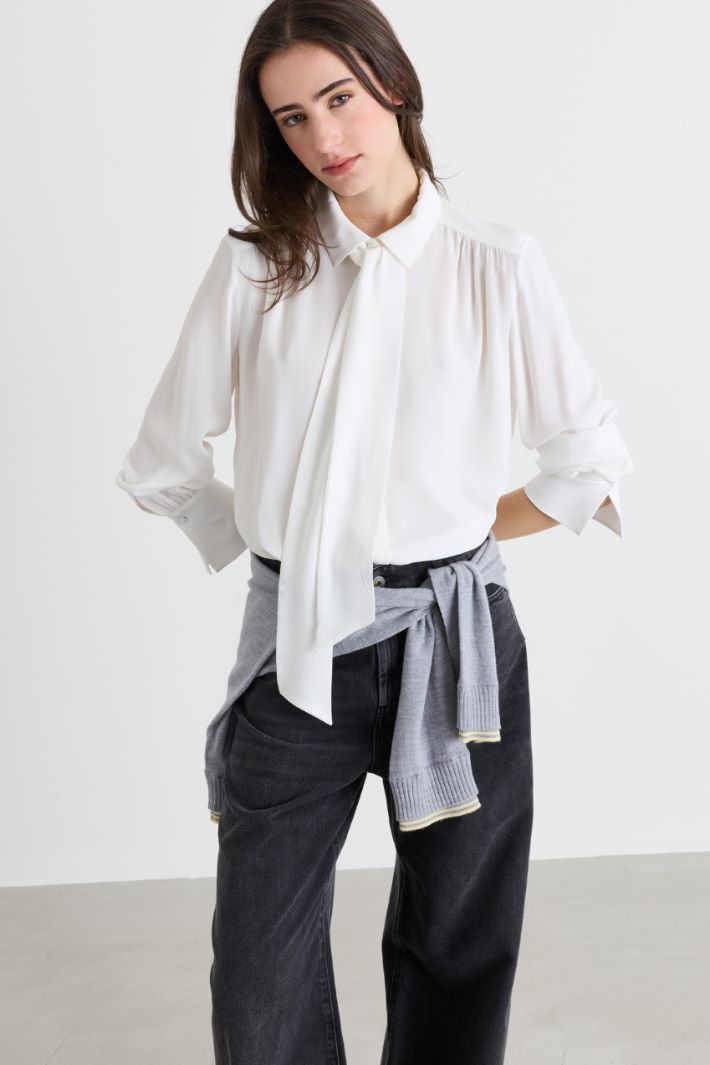 Blusa con fiocco - BIANCO - Intrend - 2