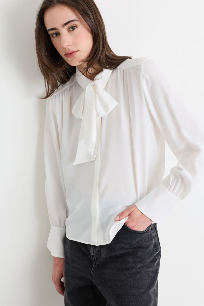 Blusa con fiocco - BIANCO - Intrend - 3