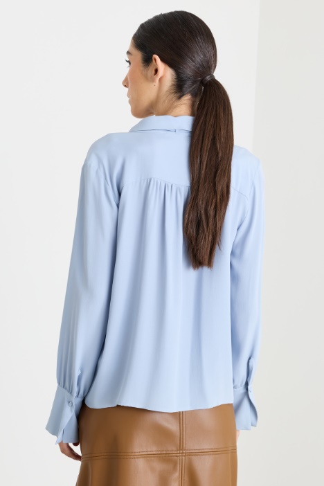 Blusa con fiocco