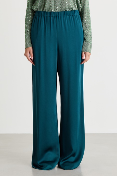 Pantalone ampio con elastico in vita
