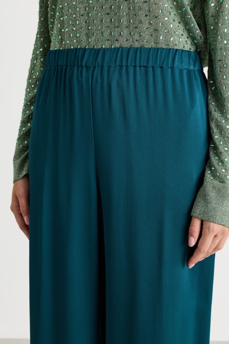 Pantalone ampio con elastico in vita