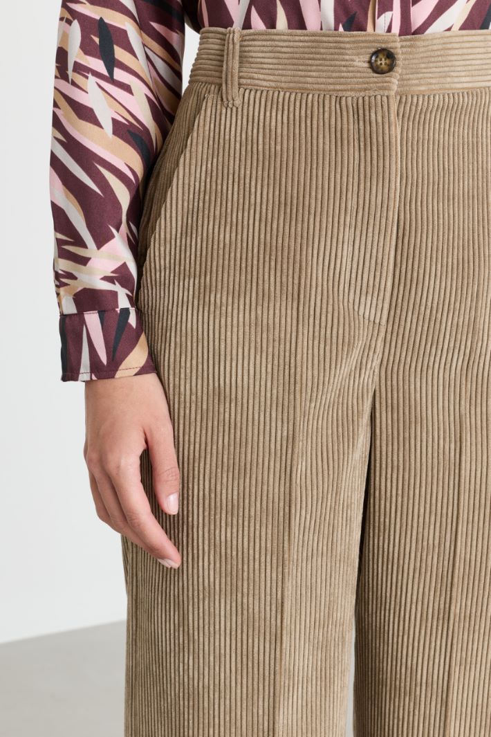Pantalone ampio in velluto - CAMMELLO - Intrend - 3