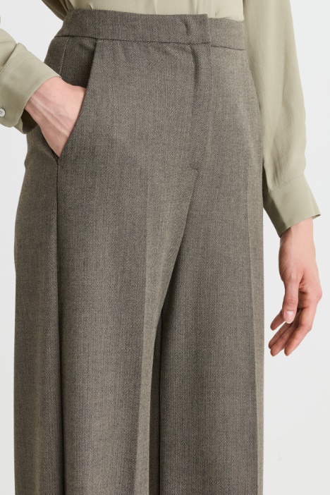 Pantalone in tessuto stretch