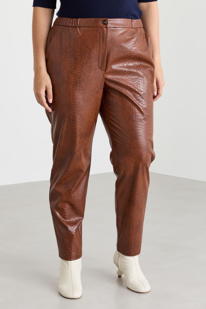 Coated fabric trousers - BROWN - Intrend - 2