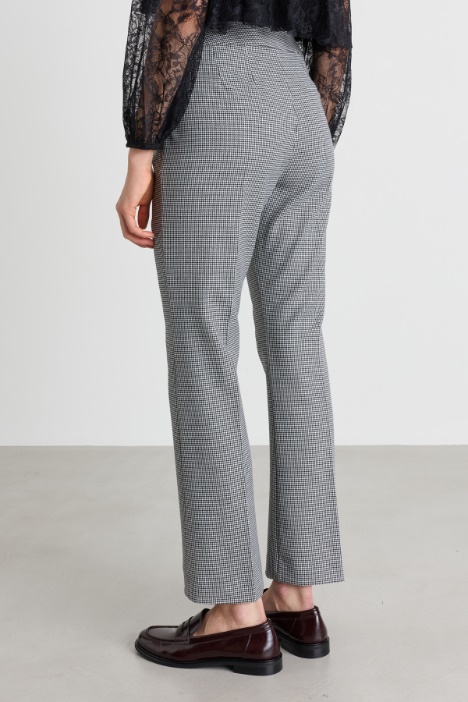Pantalone flare