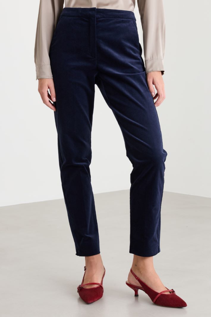Slim-fit smooth velvet trousers - BLUE - Intrend - 2
