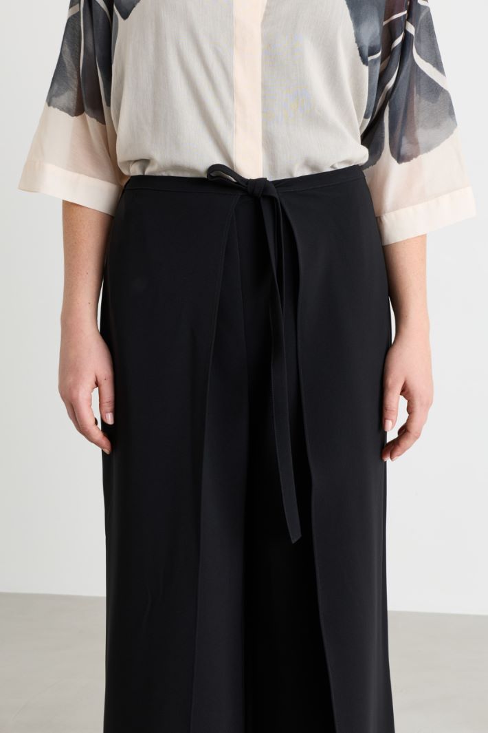 Pareo-style cady trousers - BLACK - Intrend - 3