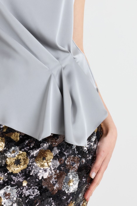 Top drappeggiato