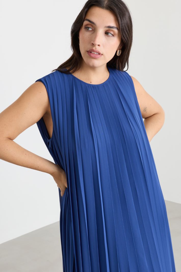 Pleated georgette dress - BLUE - Intrend - 3