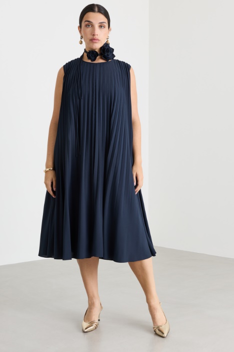 Pleated crepe dress - Intrend