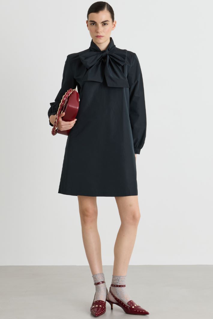 A-line dress with scarf collar - BLACK - Intrend
