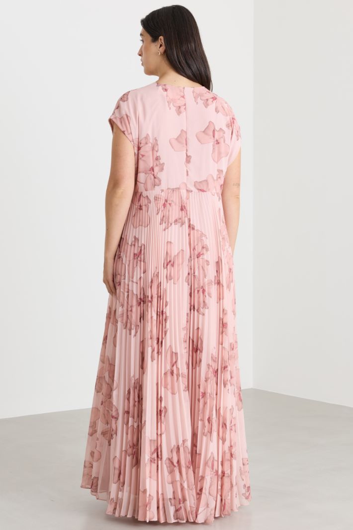 Long dress in plissé soleil georgette - PINK - Intrend - 4